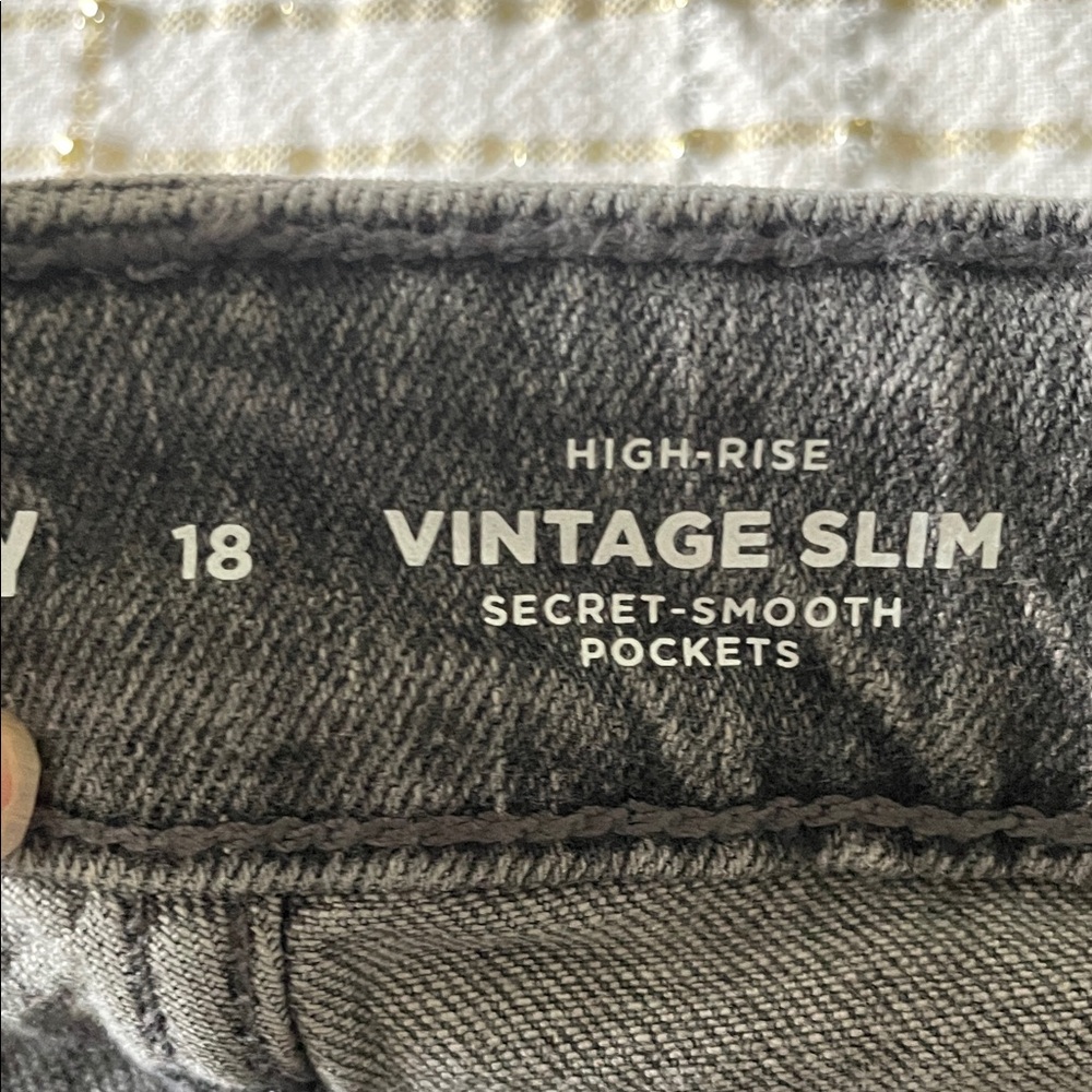 OLD NAVY Jeans Gray VINTAGE SLIM High Rise Secret Smooth Pockets Stretchy NWT 18 - Picture 7 of 12